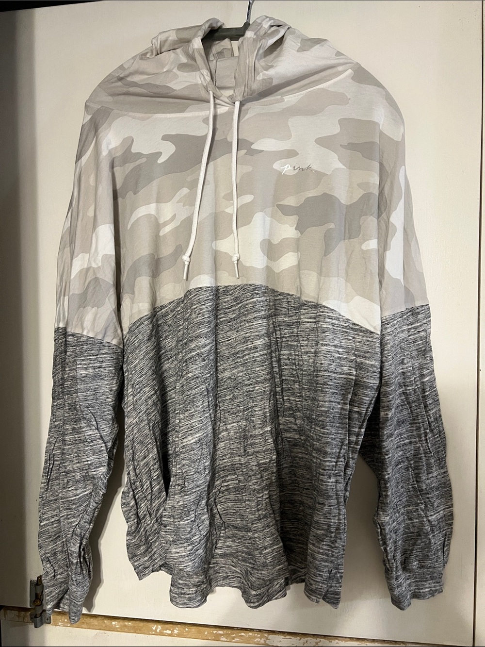 PINK Victoria's Secret Gray Camo & Heathered Gray Hooded Sweatshirt